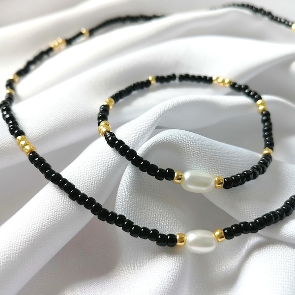 Necklace and bracelet set, black and gold toho beads, natural white pearl, minimalistic friendship jewelry, beachy jewellery, weareable art