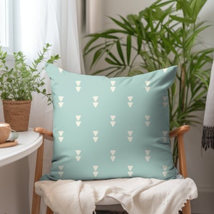 Sage Green Throw Pillow, Modern Accent Pillow 20x20, Seafoam Pastel 18x18 Chair, Bed Decorative Home Pillow with Zipper and Insert Washable