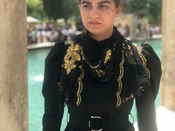green emerald velvet dress Rheane Two Tone Color Sparkling Sheer Shawls with Buckle Women's  Accessories Evening Dresses Wedding Party Night Out, Black-gold, Medium :  Buy Online at Best Price in KSA main image 0