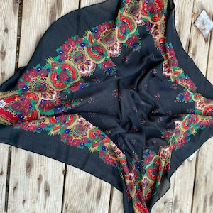 Kurdish Floral Scarf, Floral Scarf, Unisex Shawls, Fashion Scarf,Boho Folk Styie, red Scarves, Ethnic Scarf,