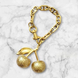 Gold Kirsche, Taschenanhänger mit Kette, Accessoire für die Handtasche