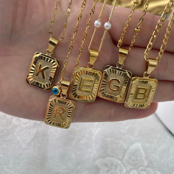 Collana con iniziale in oro 14 carati: ciondolo con lettera personalizzata, gioielli personalizzati - Italia