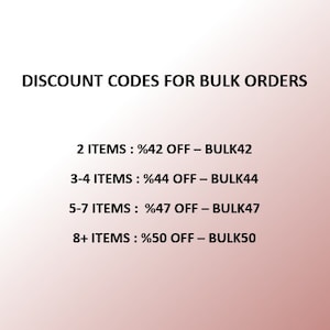 以下が含まれることがあります： 大量注文の割引コードが記載されたグラフィック。2点でコードBULK42を使用して42％オフ、3〜4点でコードBULK44を使用して44％オフ、5〜7点でコードBULK47を使用して47％オフ、8点以上でコードBULK50を使用して50％オフになります。