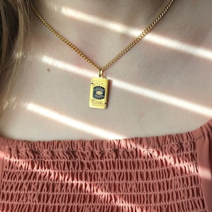 Tarot Karte Anhänger Halskette • Geburtstag Geschenk Idee • Sonne und Mond • Zierliche Tarot Karte Schmuck • Wasserdichte Halskette • Perfektes Weihnachtsgeschenk