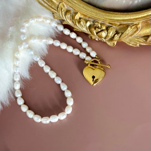 Heart Locket Pearl Necklace • Birthday Gift • Gold Freshwater Pearl Necklace • Minimalist Photo Locket • Anniversary Gift • Wedding Jewelry