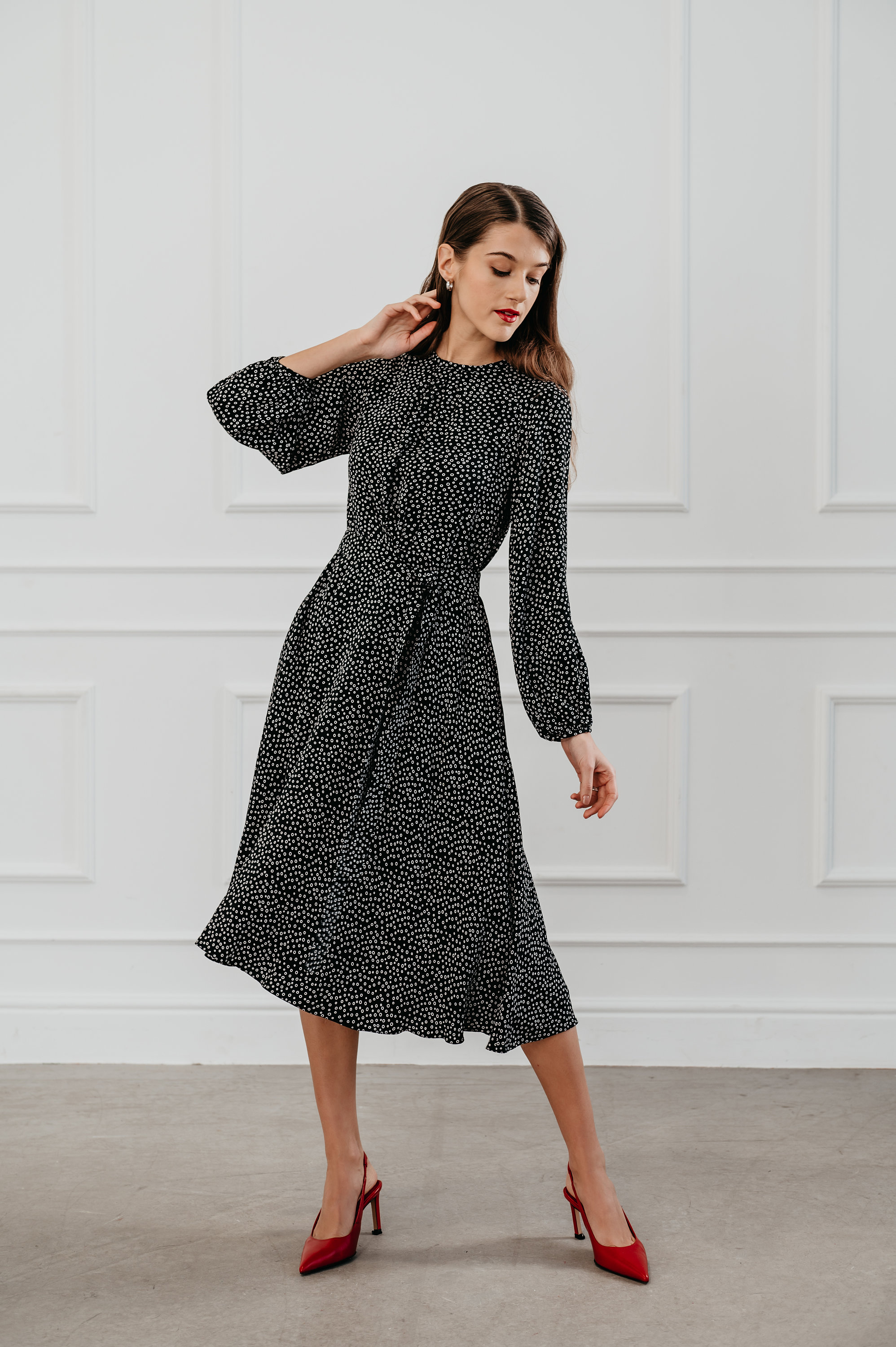 Black Viscose Midi Dress: Raglan Sleeves, Fitted Waist & Sun Skirt