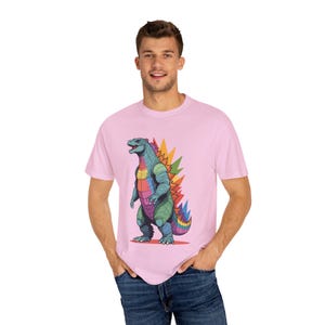 Regnbågs-Godzilla Unisex T-shirt, Godzilla Pride-skjorta, Färgglada Komfortfärger-T-shirt, HBTQ+-regnbågskonst