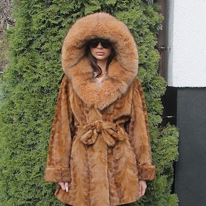 100 % echter Ranch-Nerz-Pelzmantel mit Kapuze, Oberbekleidung, Trenchcoat, L/XL