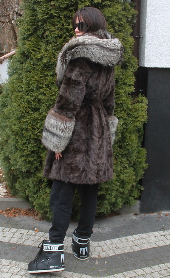 100% Real Ranch Mink Fur Coat With a Hood Clothing Fashion 