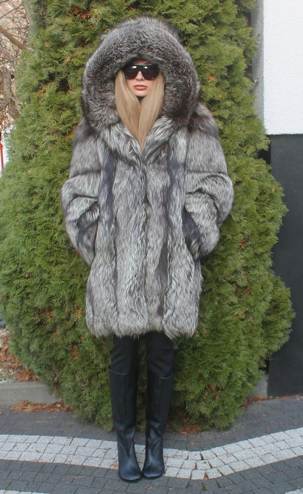 CYBER MONDAY 100% Ranch American Silver Fox Fur Jacket Coat