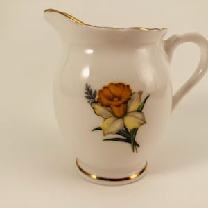 Hammersley Fine English Bone China Mini Creamer & Open Sugar Bowl Floral Pattern 6072 Embossed Scrolls Gold Trim