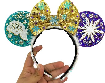 Elsa Frozen II Resin Art ears with bow.