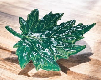 Jewelry bowl, maple leaf