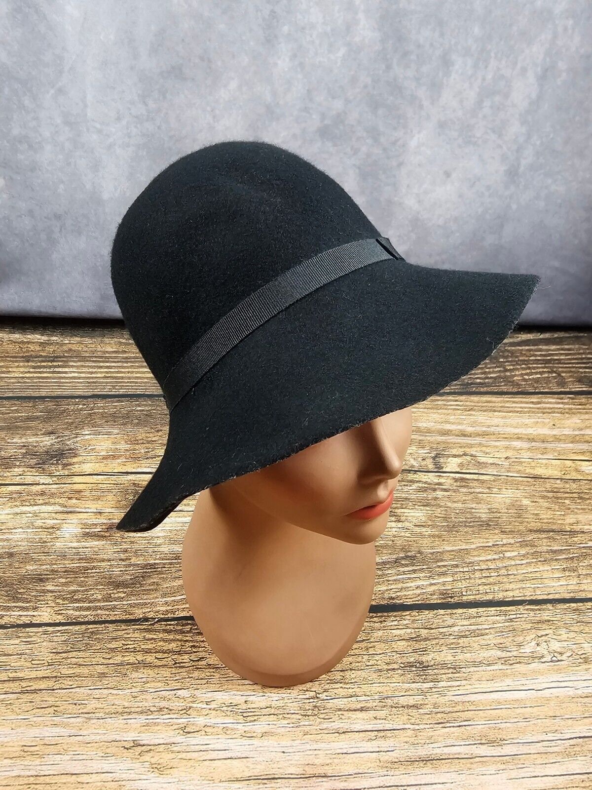 Vintage 70s Lord & Taylor Italy Made Black Womens 100% Wool 