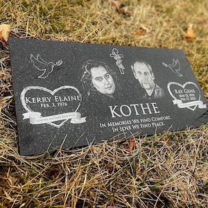 Individuell gravierter Granit Familien Kopfstein: Portrait Gedenktafel