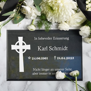 Individueller Gedenkstein - Maßgefertigter, gravierte schwarze Granitgrabstein für bleibende Erinnerungen