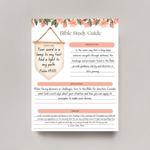 Könnte beinhalten: Ein druckbarer Bibelstudienleitfaden mit einem rosafarbenen floralen Rand. Der Leitfaden enthält Abschnitte für die Schrift, die Beobachtung, die Anwendung und das Gebet. Die Schriftstelle ist Psalm 119,105: "Dein Wort ist eine Leuchte für meine Füße und ein Licht für meinen Weg."