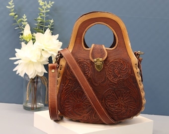 Hand Tooled Top Handled Purse with Metal Clip Closure