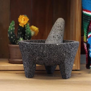 Cuenco y mortero cultural - Piedra de lava - 8 pulgadas - - Molcajete mexicano auténtico