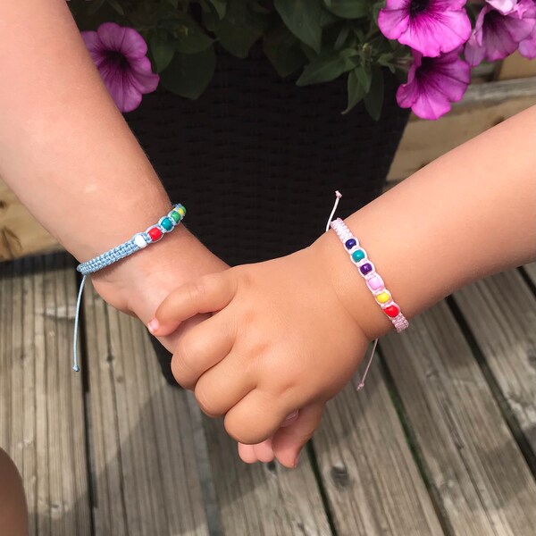 Children's bracelet macrame beads