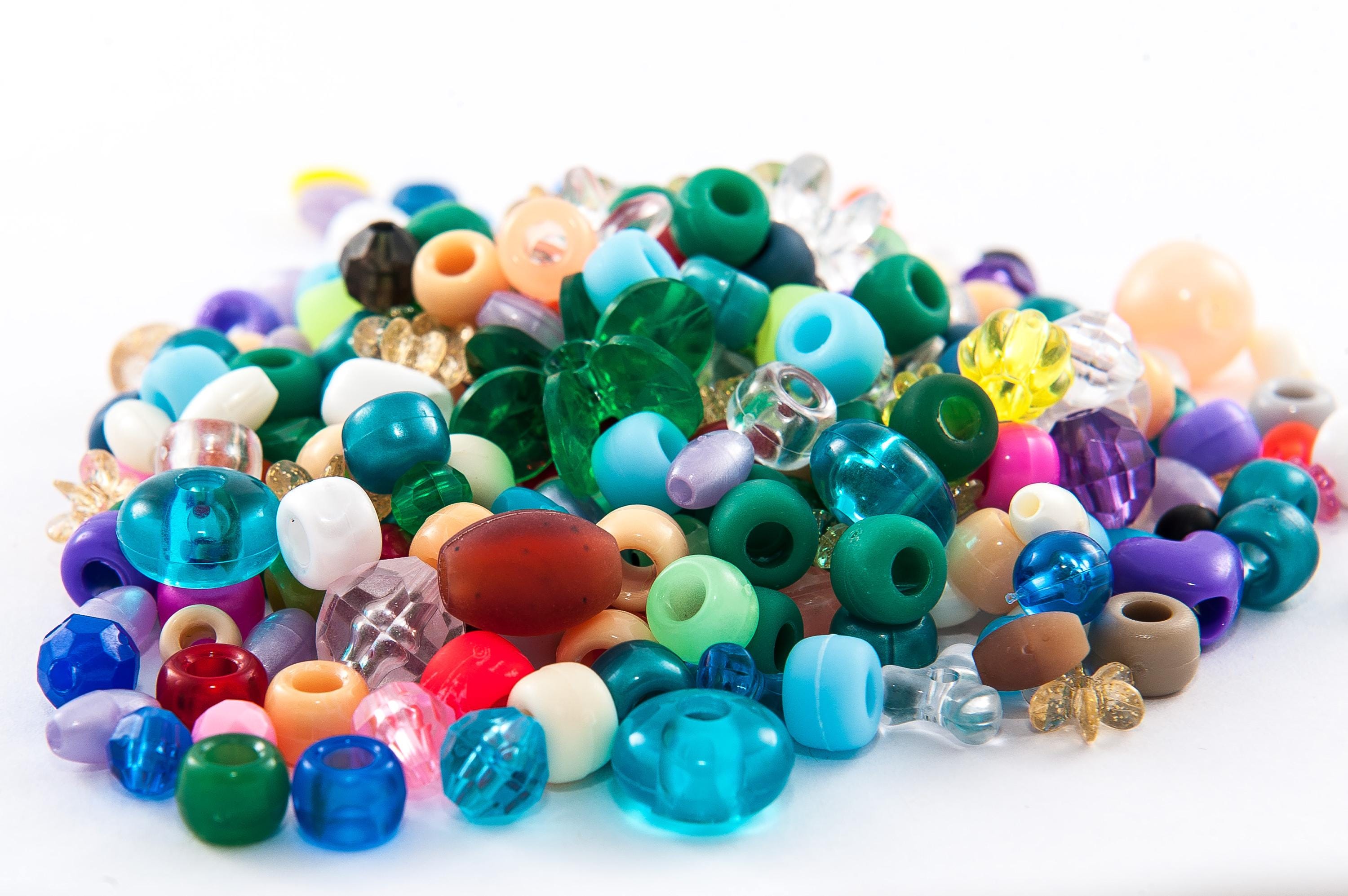 アクリルビーズミックス：様々なサイズ・形・色（約950個） - Etsy 日本
