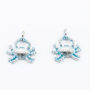 Charm crabe, argent avec patine bleue, 21 x 24 mm, simple face, 2 unités