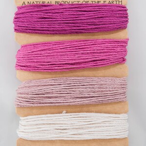Cordón de cáñamo, 1 mm de grosor, hebras de 30 pies, cartón de 4 hebras, colores surtidos en tonos rosa, prueba de 20 lb, cordón para manualidades de calidad superior