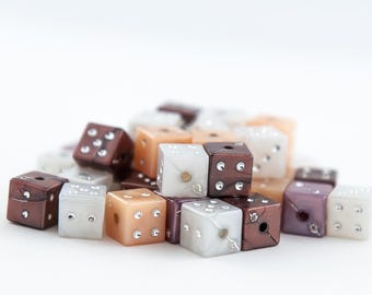 Dés métalliques, cube de 8 mm, 35 unités