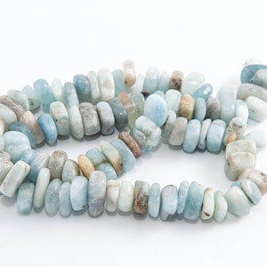 Aquamarine Beads: Extra Large Chip (16 inch Strand / 75-100 Count)