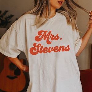 Mrs. Bride T- Shirt, Comfort Colors Bride T-Shirt, Custom Name T- shirt, Retro Bride Shirt, Groovy, Hippy, Bridesmaid Shirt, Bride Gift