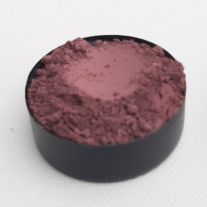 Iron oxide red dark 100 g. Color pigments artist pigments epoxy resin acrylic paint chalk paint Jesmonite dry paint plaster concrete
