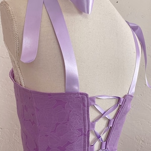 Haut corset en brocart brodé bouton de rose violet lilas / haut corset de style victorien / haut bustier lavande / haut corset lavande / image 5