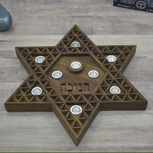 Menorá de Hanukkah con estrella de David personalizada en madera de nogal tallada a mano, decoración judía