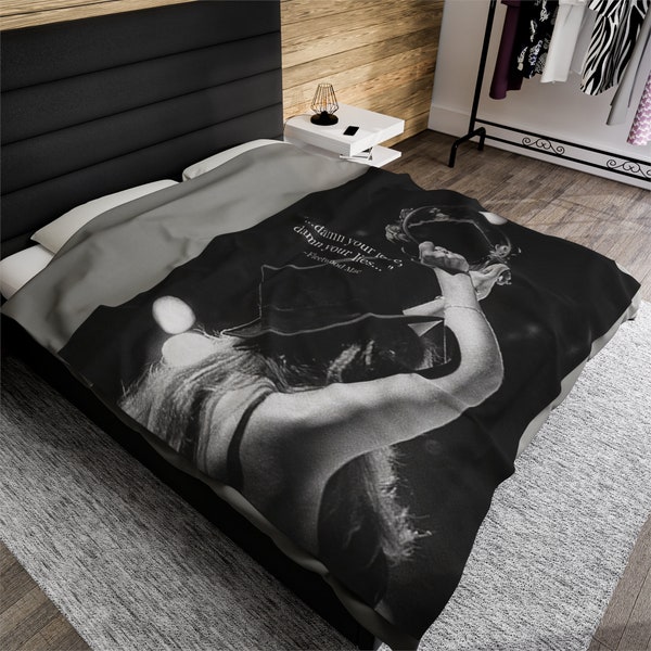 Stevie Nicks Blanket, Fleetwood Mac, Damm your love, damm your lies.