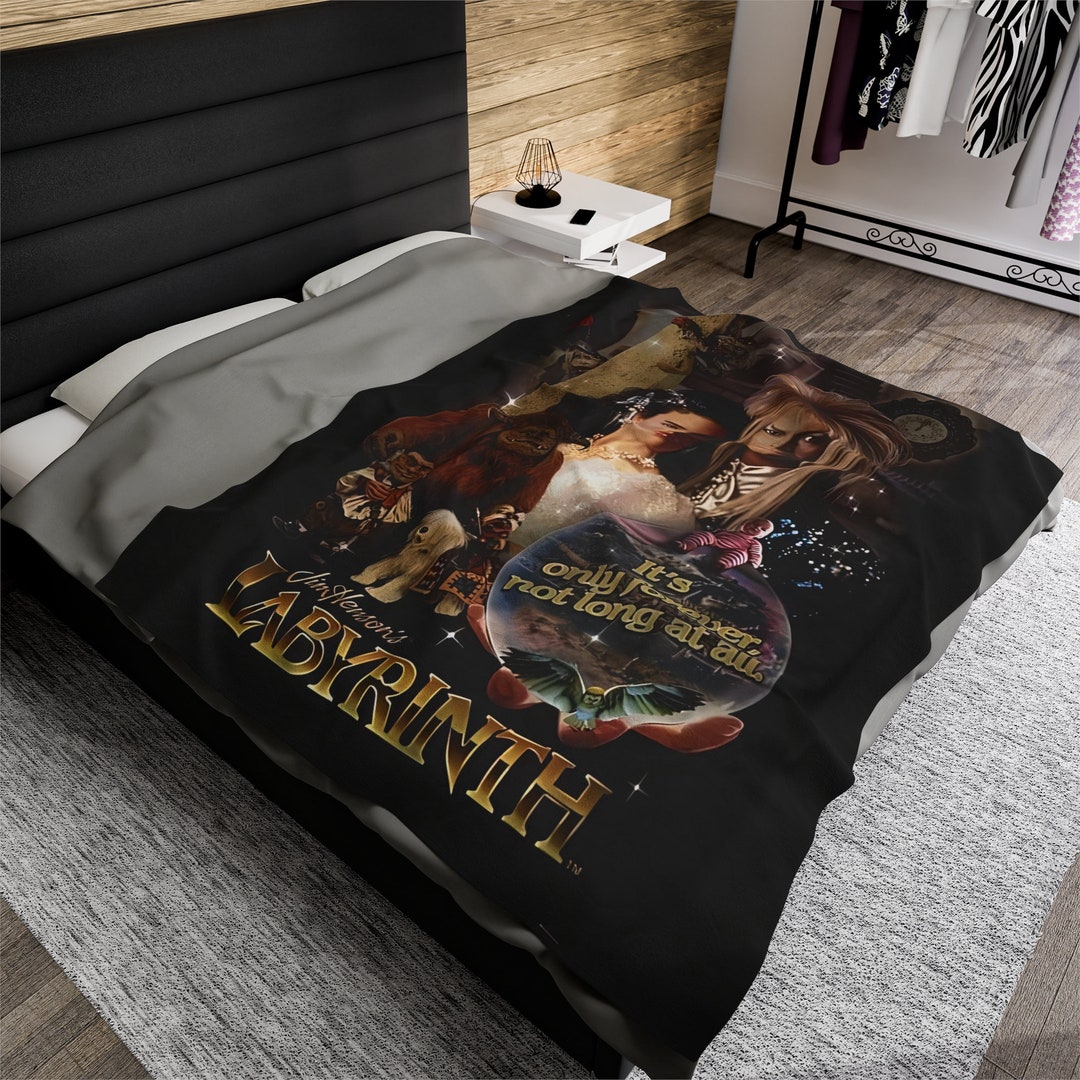 Bestseller the Labyrinth Blanket Etsy UK