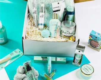 Teal Aesthetic Mystery Beauty Box, Teal Beauty Box for Teen and Tweens, Teal Spa Self Care Beauty Gift Box, Teen Girl Gift Box