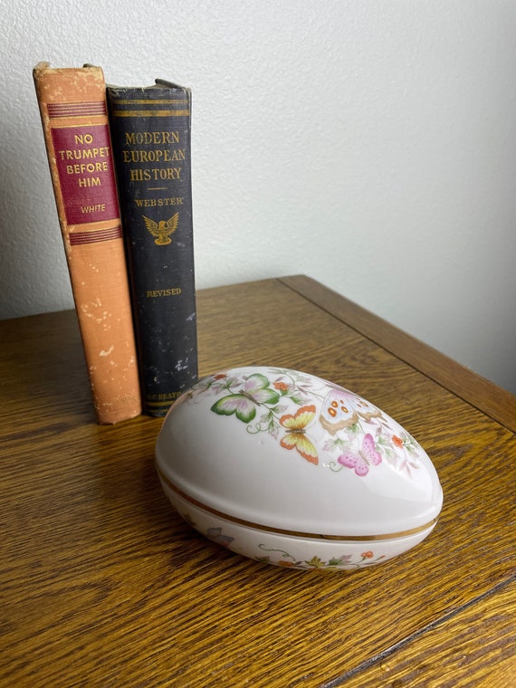 Vintage Avon Butterfly Floral Egg Shape Trinket J… - image 1