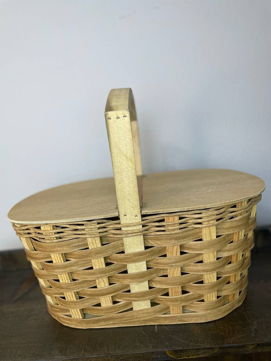 Vintage Basket Picnic Basket Wood Slat Basket Hinged Lid Double Handle