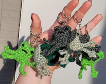 Crochet Frog Keychain || Squishy Keychain, stress toy, leggy frog
