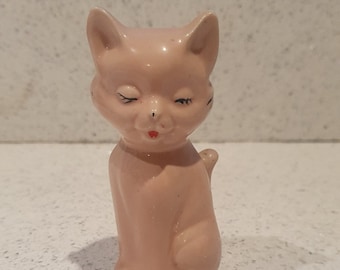 Vintage Kitsch Pink Cat Ornament: Quirky Home Decor (4 Inches)