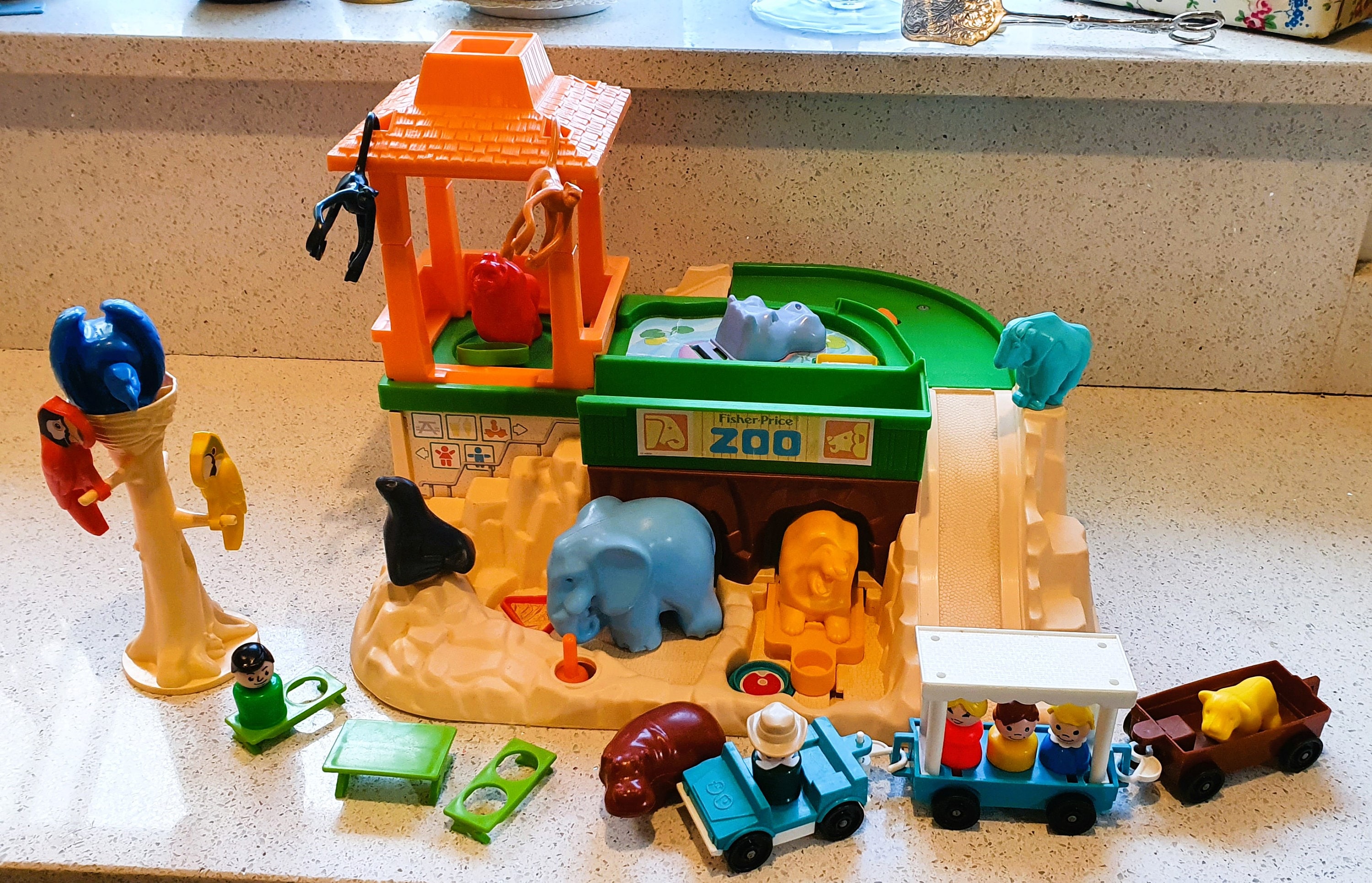 ファズラブ fuzzluvz ヴィンテージトイ 90's 3体セット ヴィンテージ フィッシャープライス動物園セット：小さな人々、動物