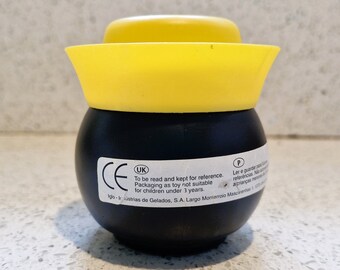 PINGU、ピングーのアイスクリーム容器、蓋に帽子、非常にレア、90年代
