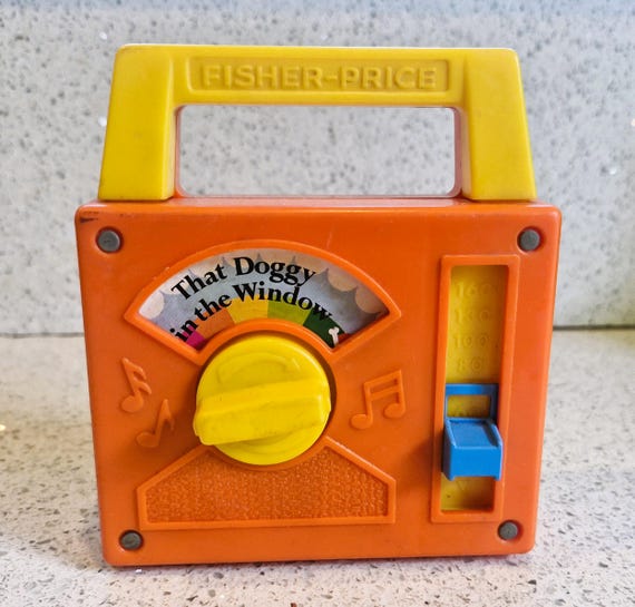 Vintage Fisher Price Wind-up Radio: Doggy in the Window, 80s Toy