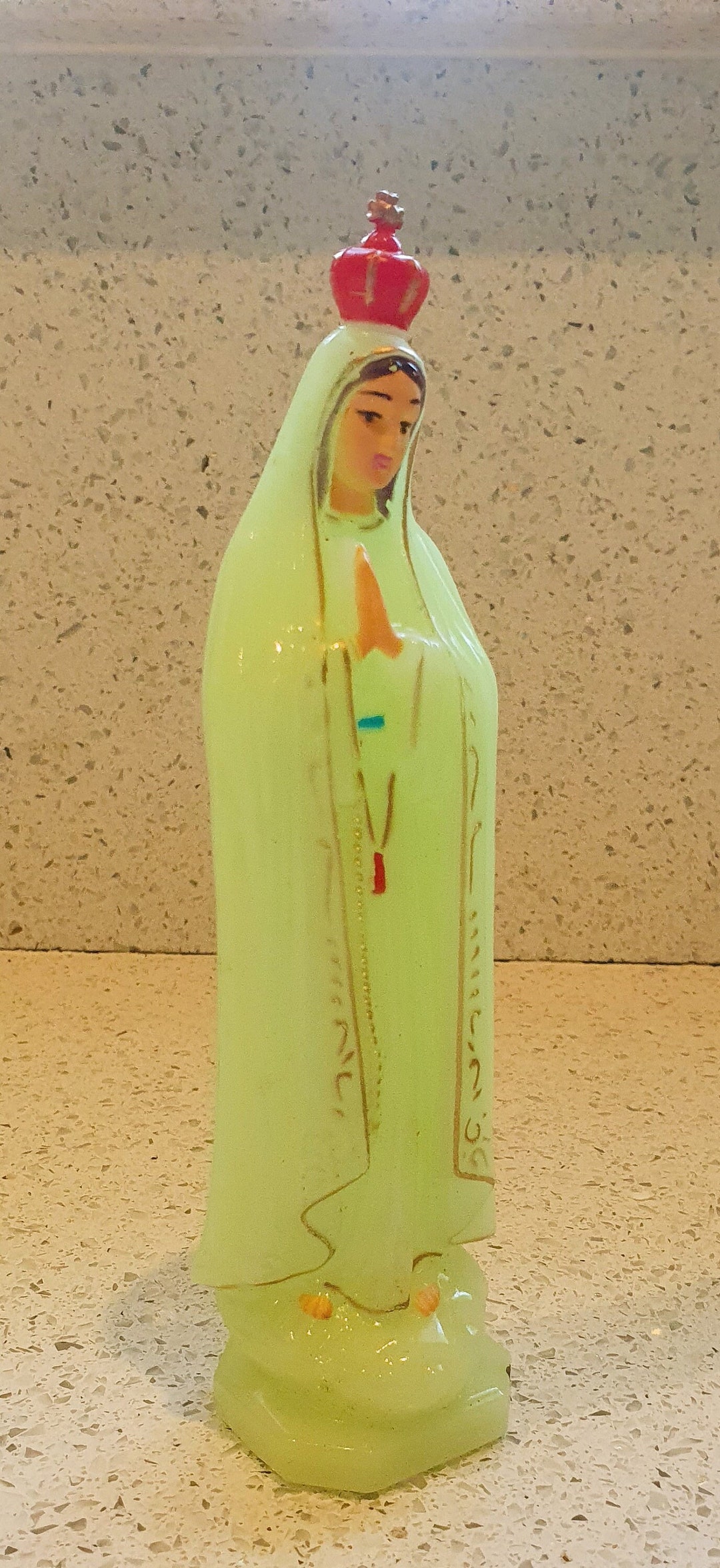 Virgin Mary, Kitsch Catholic Dashboard Car Figure Virgin Mary