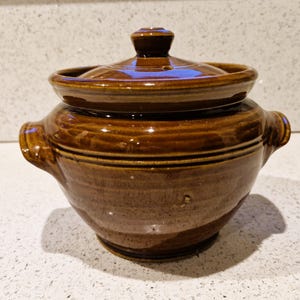 Cazuela de cerámica vintage con esmalte color melaza, con tapa, inglesa, hecha a mano, 6 x 5 pulgadas.