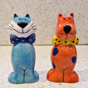 80s, Cat and Dog Salt and Pepper Shakers, ceramic, Cat, Dog, Animal, Shaped, Salt and Pepper, Brightly coloured, colourful, Anthropomorphic