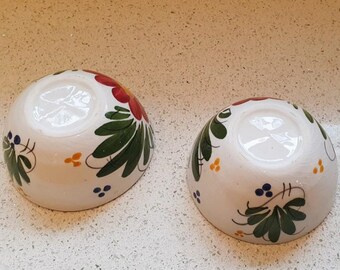 手描きのスペイン陶器ボウル：屋外でのタパス、スナック、サラダ