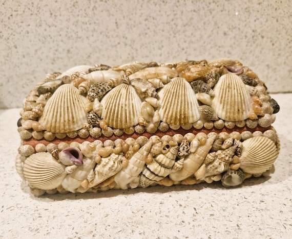Vintage Shell Covered Jewelry Box: Large 90s Sea … - image 3
