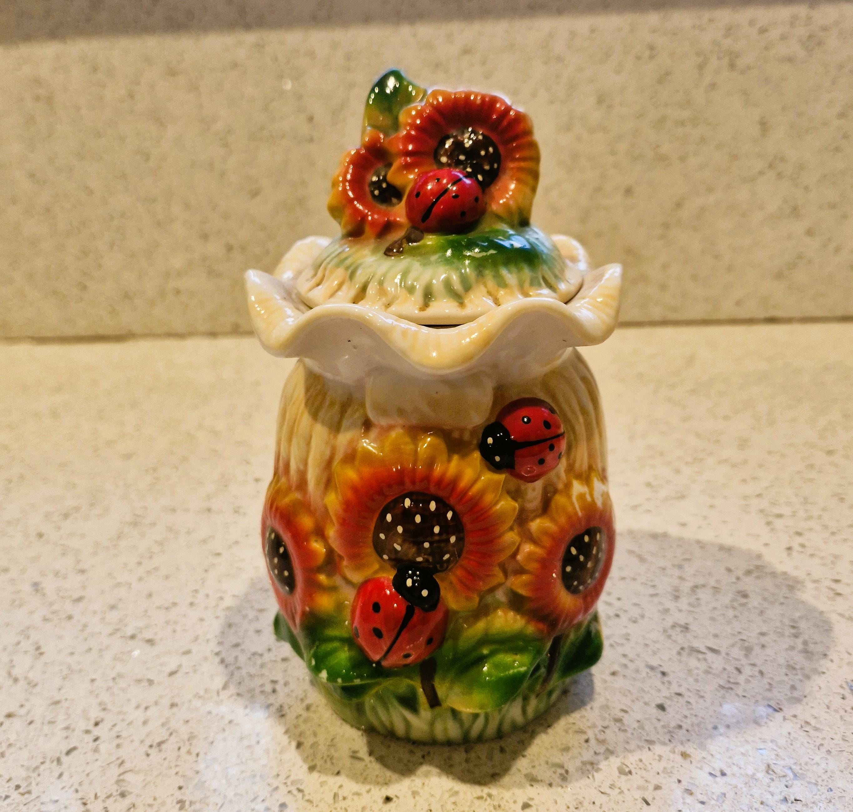 Dandy Jhon ビリヤード キュー Hand-painted Ladybug Cookie Jar: Kitsch Cottagecore Decor - Etsy
