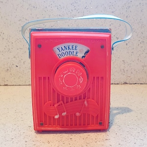 Fisher Price Radio, Yankee Doodle, RARE, Good Condition, Works Really Well,  70s toys, Nostalgia, Gift